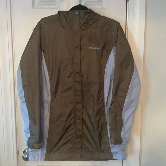 Columbia Jackets & Blazers - Columbia Women’s Raincoat Size M